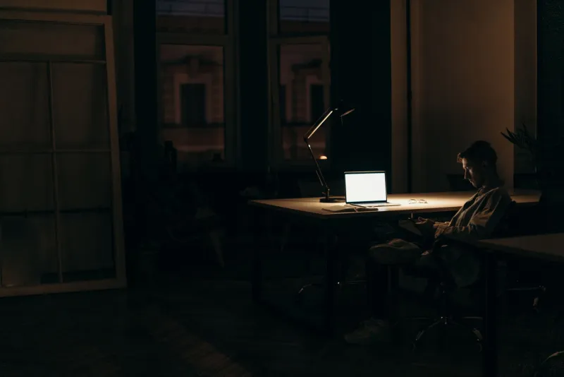 The Silence Between the Posts: Why Creators Who Never Clock Out Are Burning Out Faster Than Ever